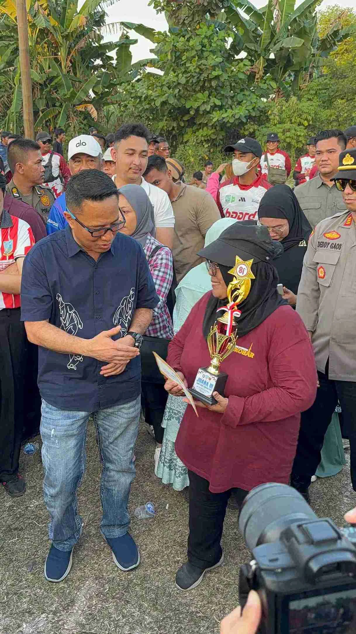Lomba Tarik Tambang Pemkot Jambi